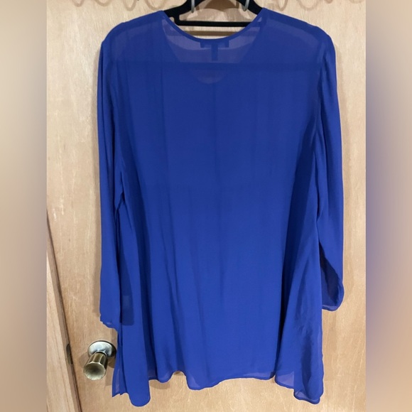 #187- EILEEN FISHER-PM 100% Silk sheer Long Sleeve Button Front - Picture 2 of 4